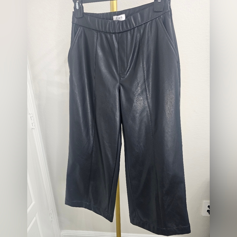BCBG New York Wide Leg Vegan Leather Cropped Pants NWT $98 - Picture 2 of 5